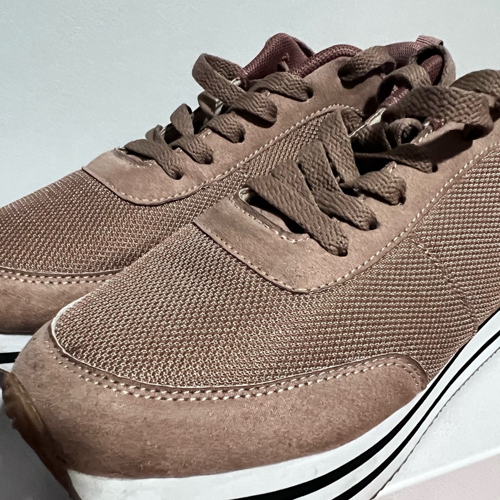 Platform faux suede sneakers comfy 10